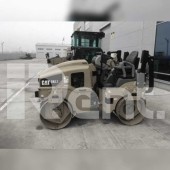 Виброкаток Caterpillar CB2.7 Виброкаток Caterpillar CB2.7
