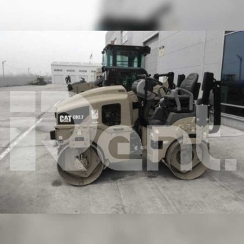 Виброкаток Caterpillar CB2.7 Виброкаток Caterpillar CB2.7