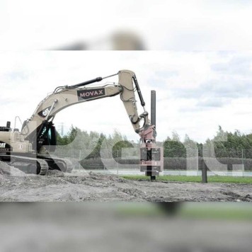 Gravemaskine med en vibrationslæsser Caterpillar 318C til leje.-2