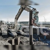 Экскаватор с вибропогружателем Caterpillar 320DL Экскаватор с вибропогружателем Caterpillar 320DL