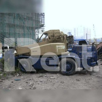 Кран Komatsu LW80 Кран Komatsu LW80