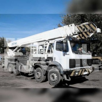 Автовышка BRONTO SKYLIFT 40-2T1 (Mercedes-Benz 3235) Автовышка BRONTO SKYLIFT 40-2T1 (Mercedes-Benz 3235)