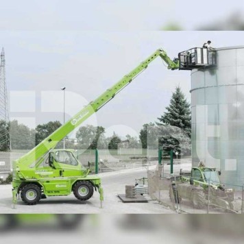 Телескопический погрузчик Merlo Roto-40-30 Телескопический погрузчик Merlo Roto-40-30